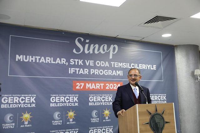 Türkiye Cumhuriyeti Bakanı Sinop'ta iftar yemeğinde buluştu