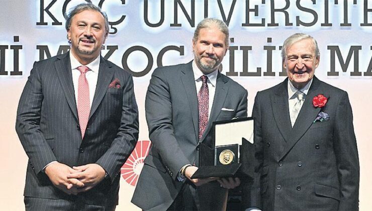 Rahmi M. Koç Bilim Madalyası’nın sahibi Prof. Dr. Mete Atatüre oldu