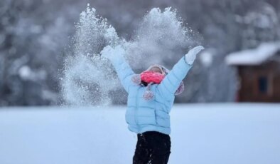 Yarın okullar tatil mi? 13 Ocak Pazartesi okul yok mu (VALİLİK KAR TATİLİ)?